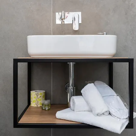 Ng Il Gallura Konukevi 4*